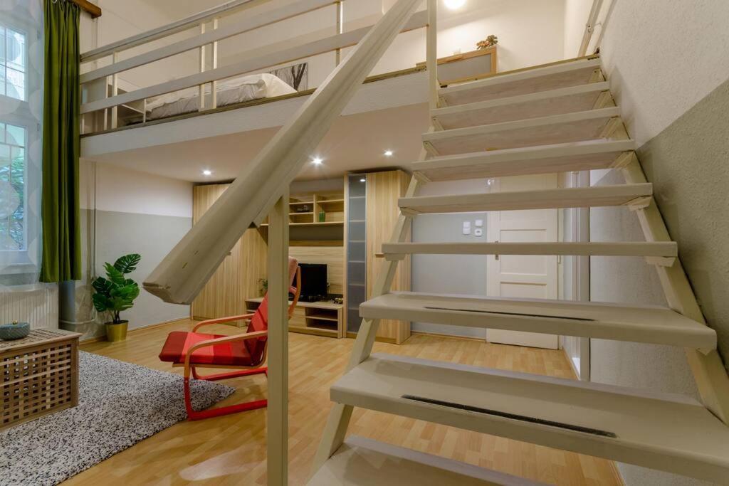 De Lux Studio Apartment In Historical Quarters Βουδαπέστη Εξωτερικό φωτογραφία