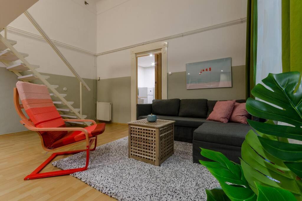 De Lux Studio Apartment In Historical Quarters Βουδαπέστη Εξωτερικό φωτογραφία